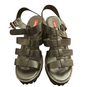 Unionbay Lexie Platform Chunky Sandal
